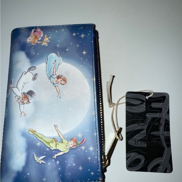 Loungefly Peter Pan mini backpack & wallet set! - Picture 2 of 12